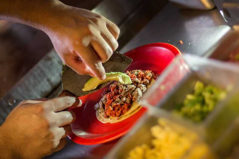 Cancún: Taco & Local Beer Tasting Tour with transportation - Vegetarian menu, family fit, and small details that matter