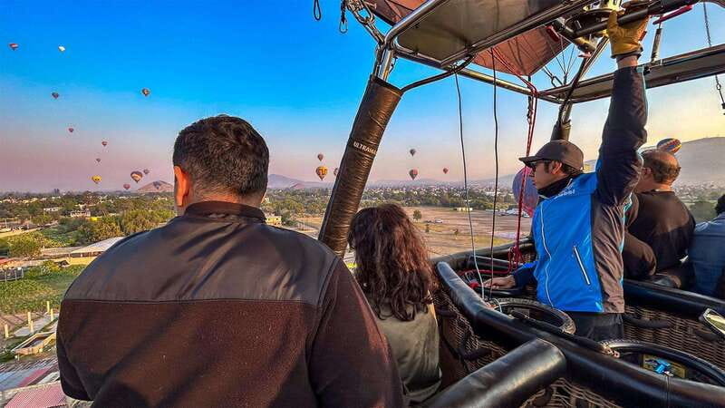 CDMX: Teotihuacan Balloon Flight with Optional Pyramids Tour - Picking your day: balloon only, balloon with transport, or the full ruins plus Guadalupe