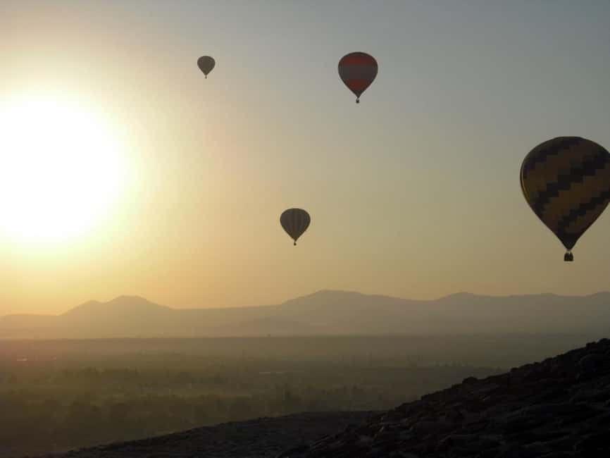 CDMX: Teotihuacan Hot Air Balloon with Breakfast - Teotihuacan in the balloon basket, where morning light does the talking