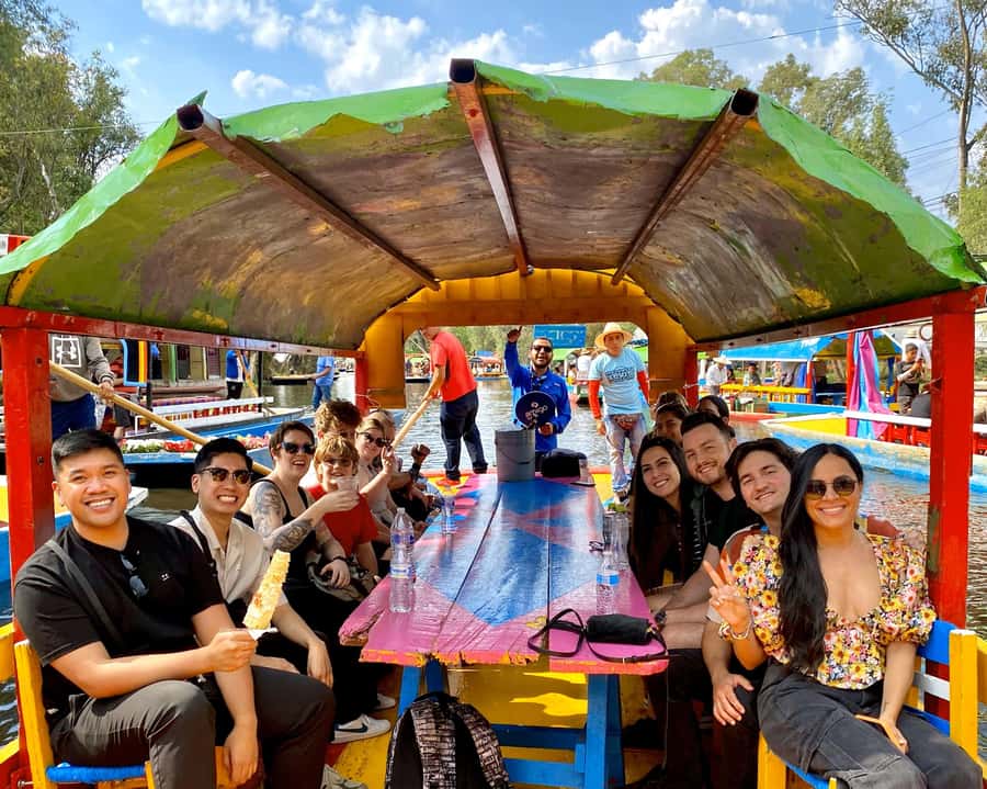 CDMX: Xochimilco Trajinera Party, Drinks, Mariachi & Snacks - Weather and Comfort: Rain, Coverings, and How to Dress Smart