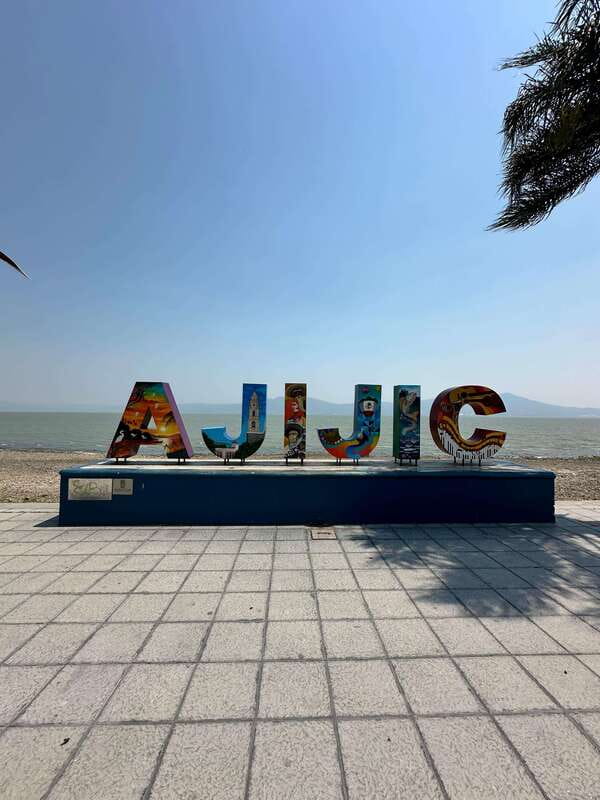 Chapala and Ajijic Tour from Guadalajara with 3 Potrillos - Seafood Stop and the Boat Ride Moment on the Water