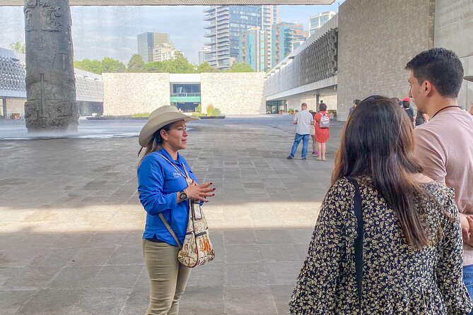 Chapultepec Castle & Anthropology Museum Tour - Tour pace, group size, and the headsets question