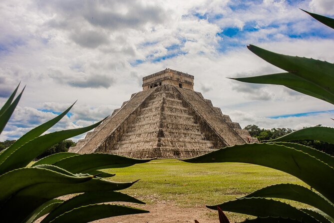 Chichen Itza, Cenote and Valladolid Small Group Day Trip - Valladolid on a schedule that gives you more than a photo stop