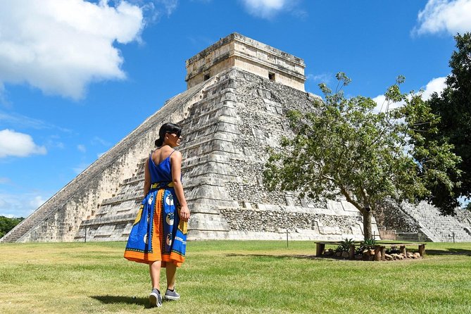 Chichen Itza, Cenote Ik Kil, Coba Ruins Small Group Early Arrival - Chichen Itza: Kukulkan, El Caracol, and the Venus platform without ticket-office stress