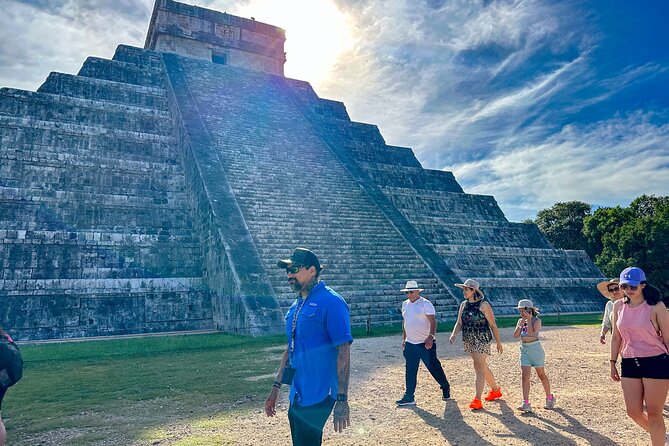 Chichen Itza Early Access All Inclusive: Hotel Pick up & All Fees - Guide and driver quality: why certain names keep showing up
