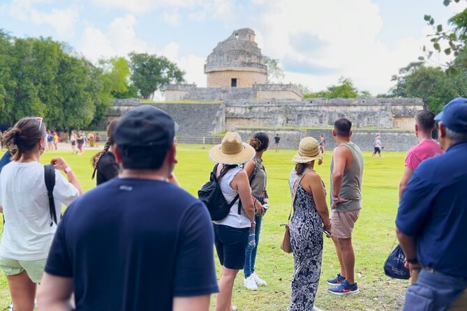 Chichen Itza Gastronomic, Valladolid and Cenote Extremo - Ruins First: Chichen Itza before the day gets hot