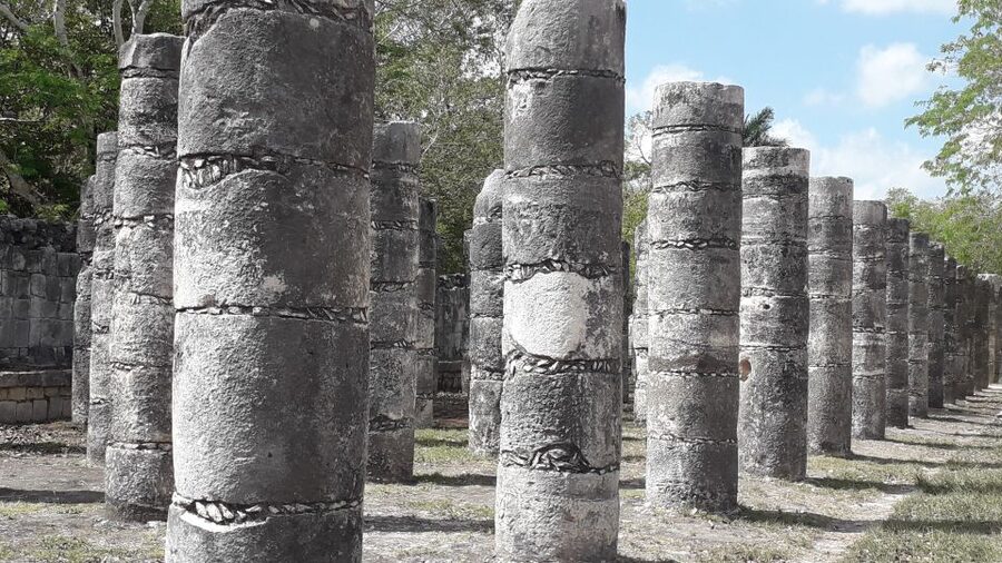 Chichén Itzá Skip-the-Line Entrance Ticket - Main pyramid and the ceremonial heart, what you should focus on