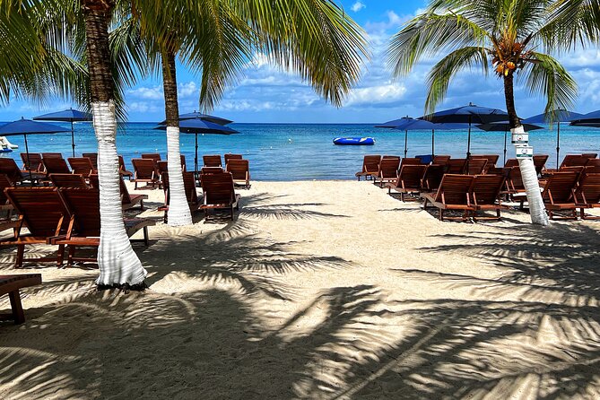 Chula’s All Inclusive Beach Pass with Transport - The beach club culture: sales pitches and how to deal with them
