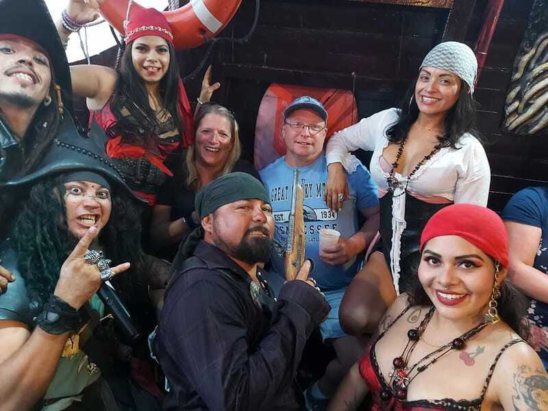 Cozumel: Pirate Ship Cruise with Open Bar, Dinner, and Show - Entering Cozumel’s Pirate Galleon: What the First Minutes Are Like