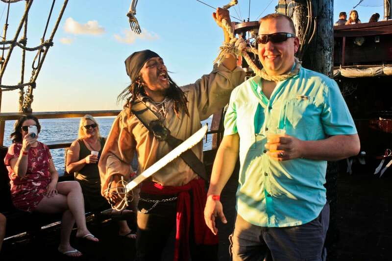 Cozumel: Pirate Ship Cruise with Open Bar, Dinner, and Show - Open Bar and the Deluxe Upgrade: What You Actually Get