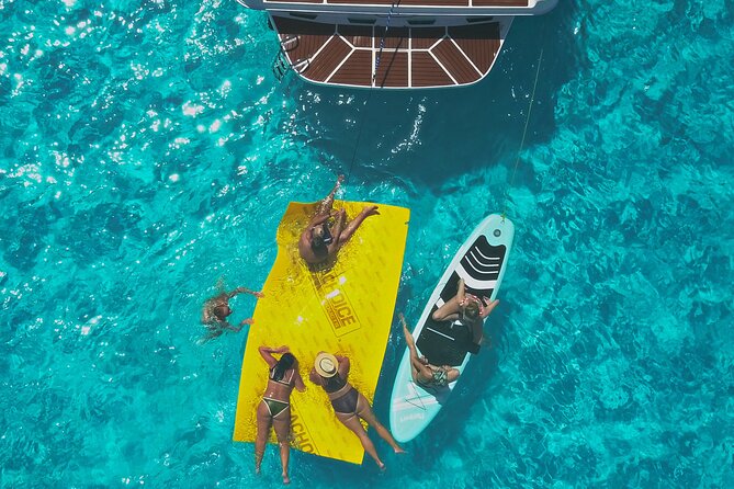 Deluxe Yacht 48FT with FlyBrige Rental in Cancun - Nichupte Lagoon to Bay of Cancun, Why the Route Matters
