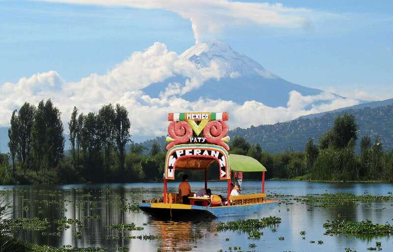Discover Xochimilco and Coyoacán: Tradition, Music, Culture - A Color-Packed Day: Xochimilco to Coyoacán