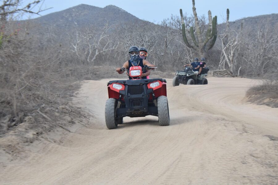 Double ATV Migriño Beach & Desert - Safety Gear, Locker Setup, and How Double ATV Control Works