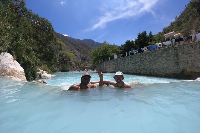 Early & Express Tolantongo Hot Springs - Breakfast around 9:00 am: fuel up, but keep your plan realistic