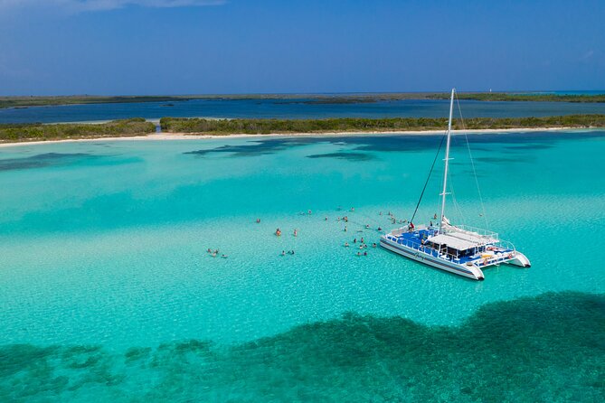 El Cielo, Palancar Snorkel & Beach Party Experience - The 65-Foot Catamaran Cruise: Where the Day Gets Its Pace