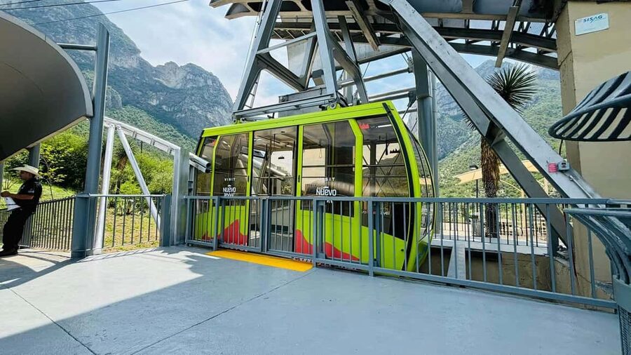 El mejor tour a "Grutas de Garcia" + Teleférico + Tickets - Who should book this tour, and who should think twice