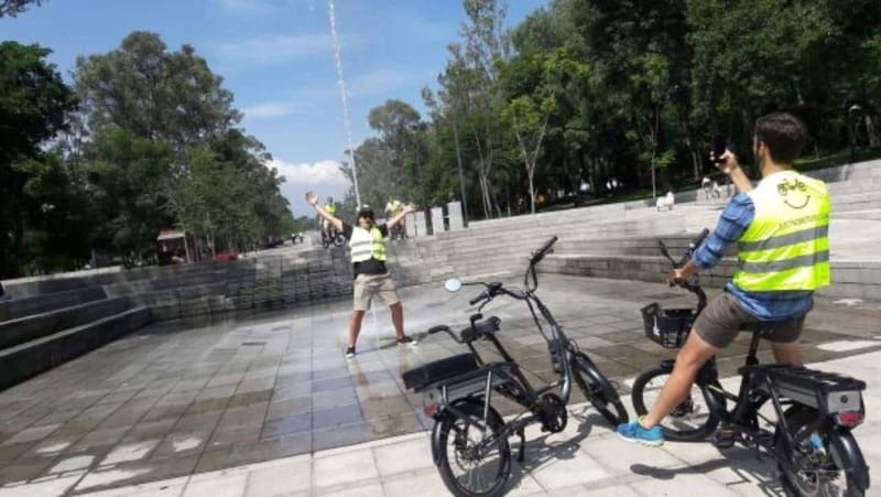 Electric Bike City Tour with a taco stop. - Roma, Condesa, Polanco, and Álvaro Obregón: neighborhood feel you can’t get from a bus