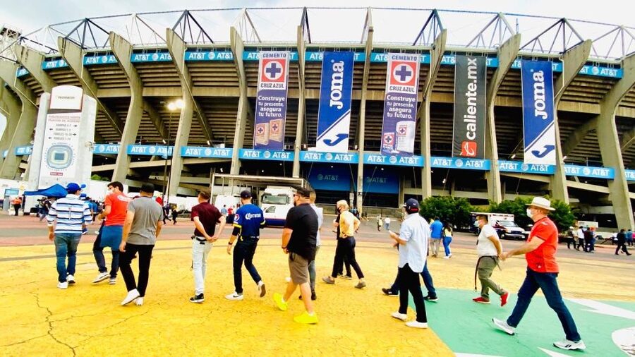 Football Soccer Matchday Experience in México City - Rain, crowds, and why the group stays safe and organized