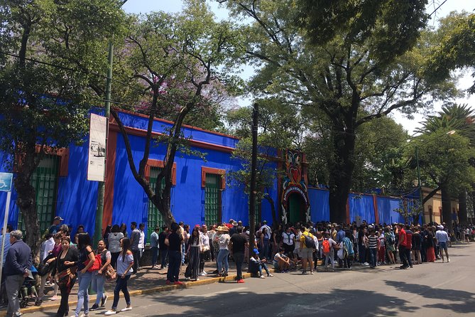 Frida Kahlo VIP [Museum Tickets Included] Bike, Markets & Churros - Churros, Atole, Tostadas, and Aguas Frescas: Why the Food Stops Matter