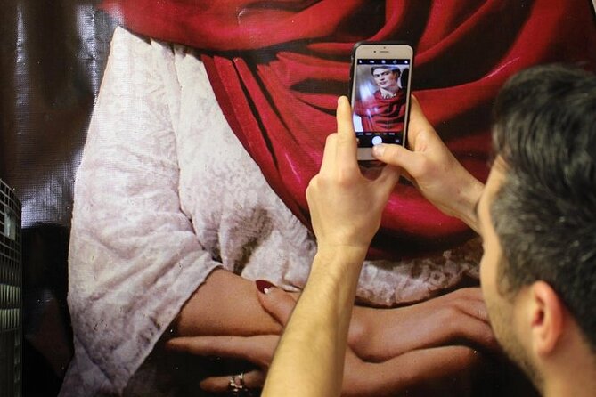 Frida Kahlo VIP [Museum Tickets Included] Walk, Markets & Churros - Plaza de la Conchita: the calm square that frames the first stories