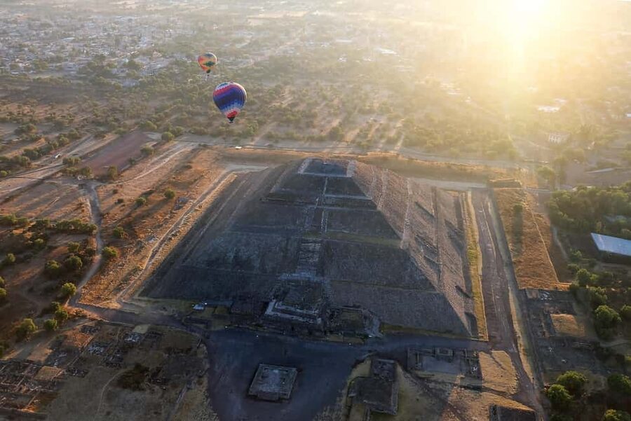 From CDMX: Teotihuacan Hot Air Balloon Ride & Optional Tours - Guadalupe Shrine: Old Basilica, New Basilica, and a deeper pause