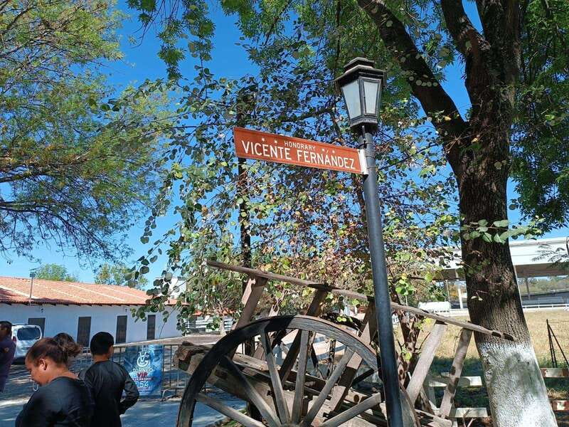 From Guadalajara to Chapala Lake: Funny and cultural tour - Price and value: what $35 really buys you