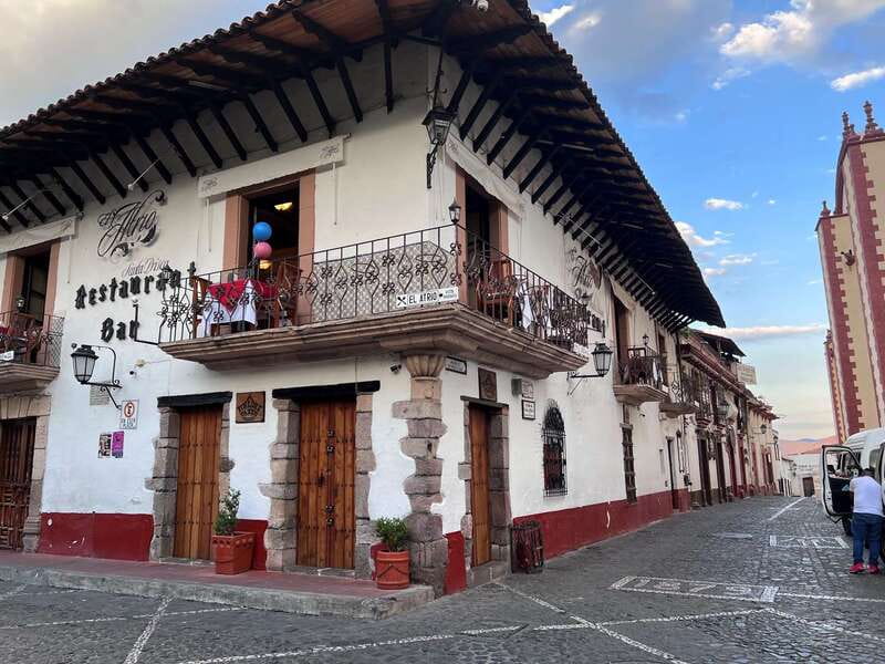 From Mexico City: 10-Hour Cuernavaca and Taxco Tour - Taxco’s first taste: cocktail, lunch, and the workshop rhythm