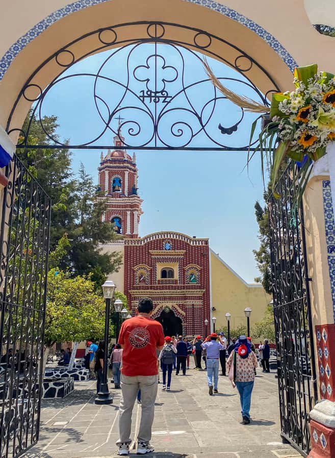 From Mexico City: One-day adventure: Puebla, Cholula, and Tonantzintla - Parián Market: Handicrafts Shopping Without the Panic