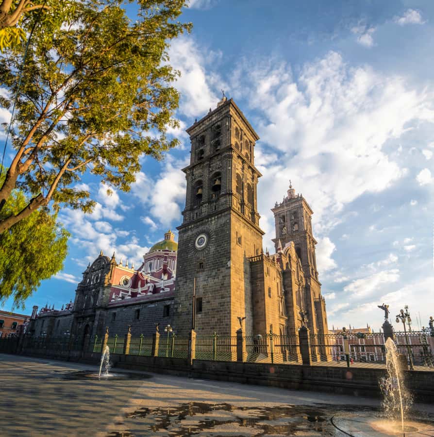 From Mexico City: Puebla, Cholula, and Tonantzintla with Optional Typical Lunch - Key things that make this tour work