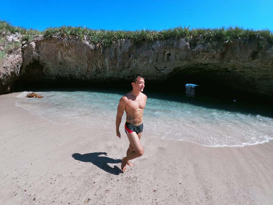 From Nueva Vallarta: Marietas Islands Hidden Beach Tour - The Hidden Beach tunnel swim: what it’s like and how to pace yourself