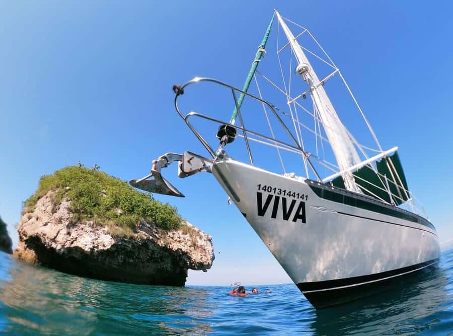 From Nueva Vallarta: Marietas Islands Hidden Beach Tour - Food and drinks: why the included meal makes the price easier to swallow