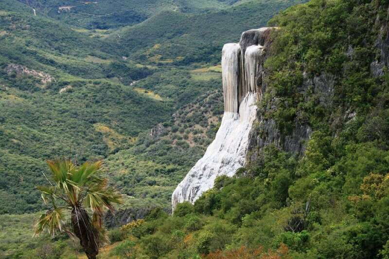 From Oaxaca: Hierve el Agua and Teotitlán del Valle - Hierve el Agua, the Petrified Waterfalls You See in Real Life