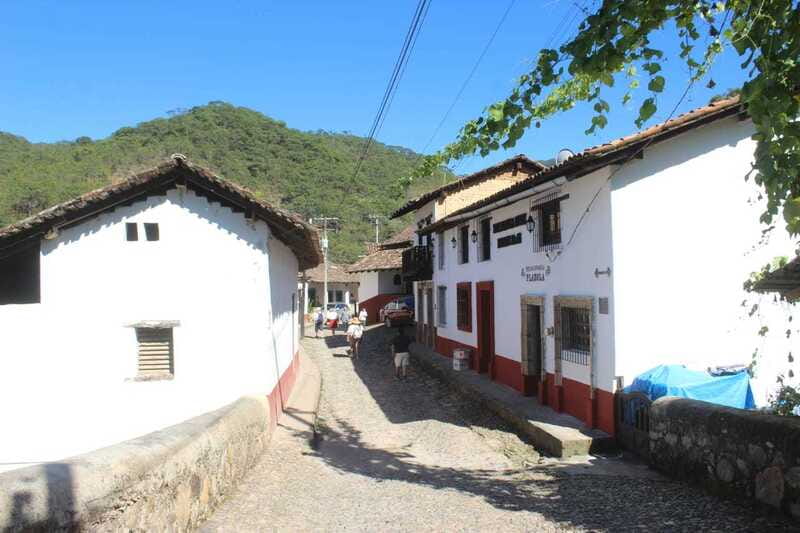 From Puerto Vallarta: San Sebastian del Oeste with Lunch - San Sebastián del Oeste on foot: church, main square, and artisan silver