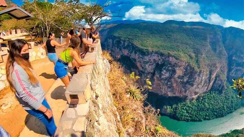 From Tuxtla Sumidero Canyon, Viewpoint & San Cristobal Tour - Ending in San Cristóbal: getting dropped at Portal 9