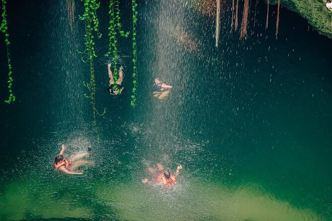 Full Day Tour Chichen Itza plus Cenotes From Valladolid - Food, drinks, and those “Mayan village” breaks