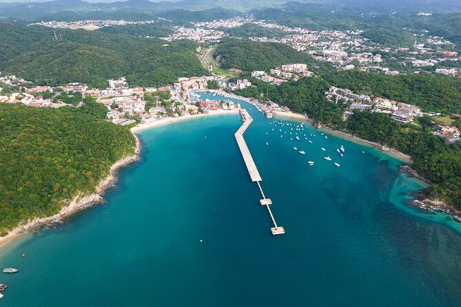 Full Day Tour of the Bays of Huatulco - Huatulco National Park and the Bufadero blowhole: photo stop plus real rules