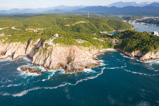 Full Day Tour of the Bays of Huatulco - Bahia Organo and Bahia Maguey: La Cara Mizteca and the green-water magic