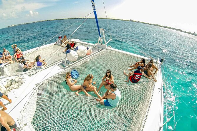 Full Experience Isla Mujeres: Food aboard + Premium drinks + Snorkel + Free time - Premium open bar: fun vibes, but expect crew pacing