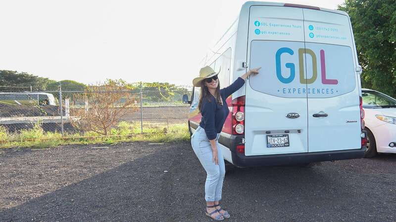 Guadalajara: Premium Tequila Tour with Tastings and Pairings - Cantaritos el Guero: live band, big drinks, and the final dance