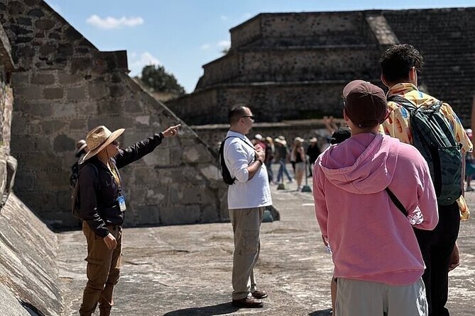 Guided Tour in Teotihuacan with Cave Breakfast and Transportation - The guides and drivers you may meet, and why it matters