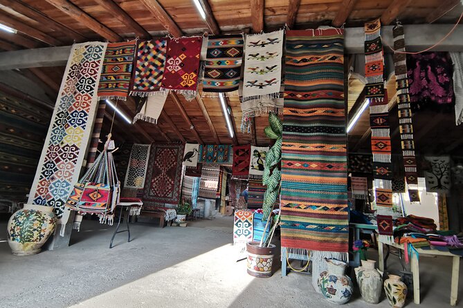 Hierve el Agua Guided Full Day Tour in Oaxaca - Stop 4: Teotitlan del Valle wool textiles, from spinning to weaving