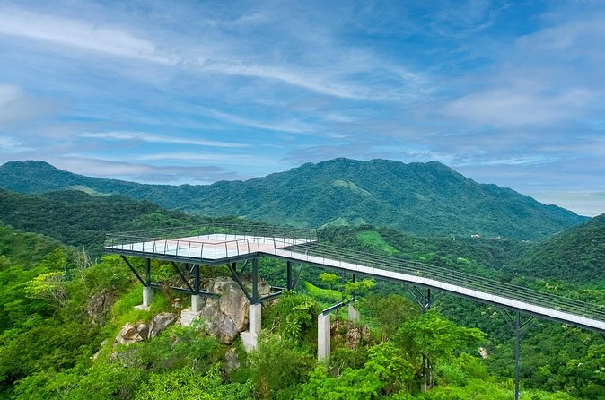 Hiking Jorullo Point - The Tough Parts: Steep Up/Down, Glass Platform Views, and a Hanging Bridge Moment