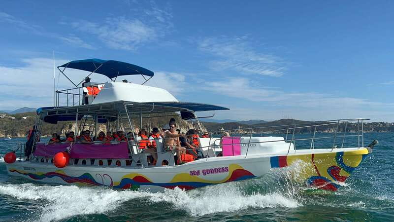 Huatulco: Bays Boat Tour with Snorkeling and Hotel Pickup - Chachacual Bay Snorkeling: Clear Water and a Protected Underwater Park
