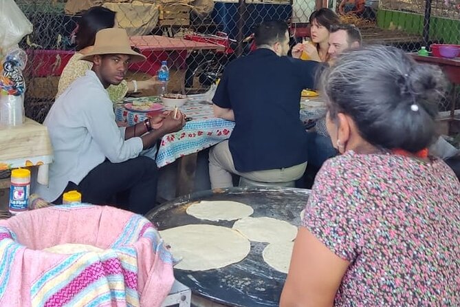 Immersion Tour and Oaxaca Markets, All gastronomy included - What You Actually Eat: From Tlacolula Tacos to Tejate and Pulque