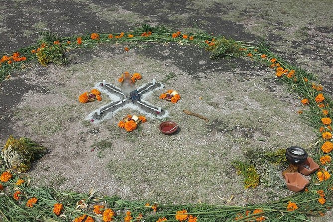 Immersive Cañada de La Virgen Pyramid Tour - The 3 km walk on uneven ground, and how to pace it
