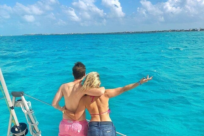Isla Mujeres Catamaran Tour with Snorkel, Open bar and Transport - El Meco snorkel stop: what the guided reef time is really like
