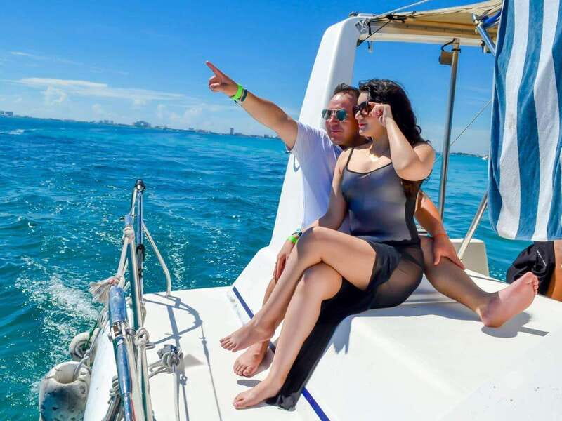 Isla Mujeres: Catamaran with Open Bar, Snorkeling and Lunch - Money and Value: What Your $59 Really Covers (and What Adds Up)