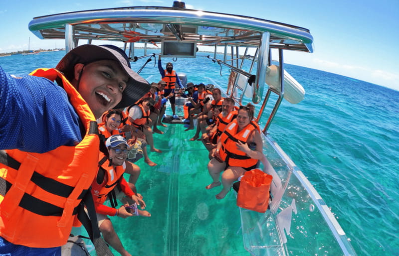 Isla Mujeres: Excursion Crystal Boat Tour at the Caribbean - Price and value: $40 for a short reef circuit from Isla Mujeres