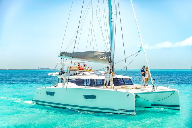 Isla Mujeres luxury catamaran with premium open bar and lunch - Group Size, Pickup, and Timing: Getting Off the Mainland Without Stress