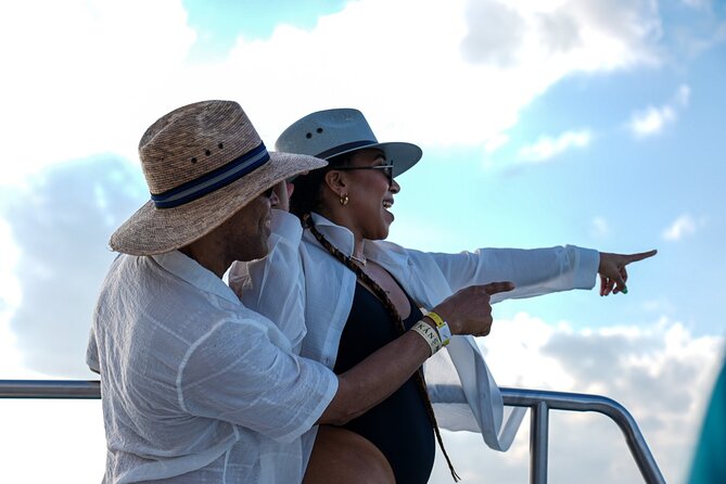 Isla Mujeres Sunset Cruise and Tour from Cancun - Drinks, snacks, and photos: what to expect and what to budget